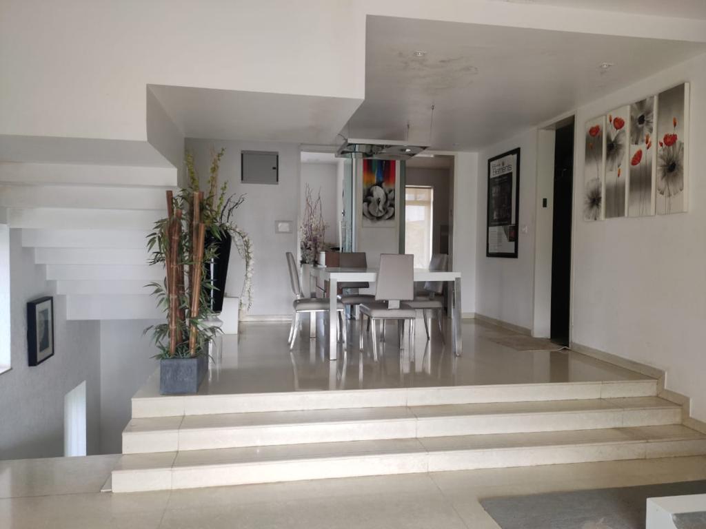 Gallery 1